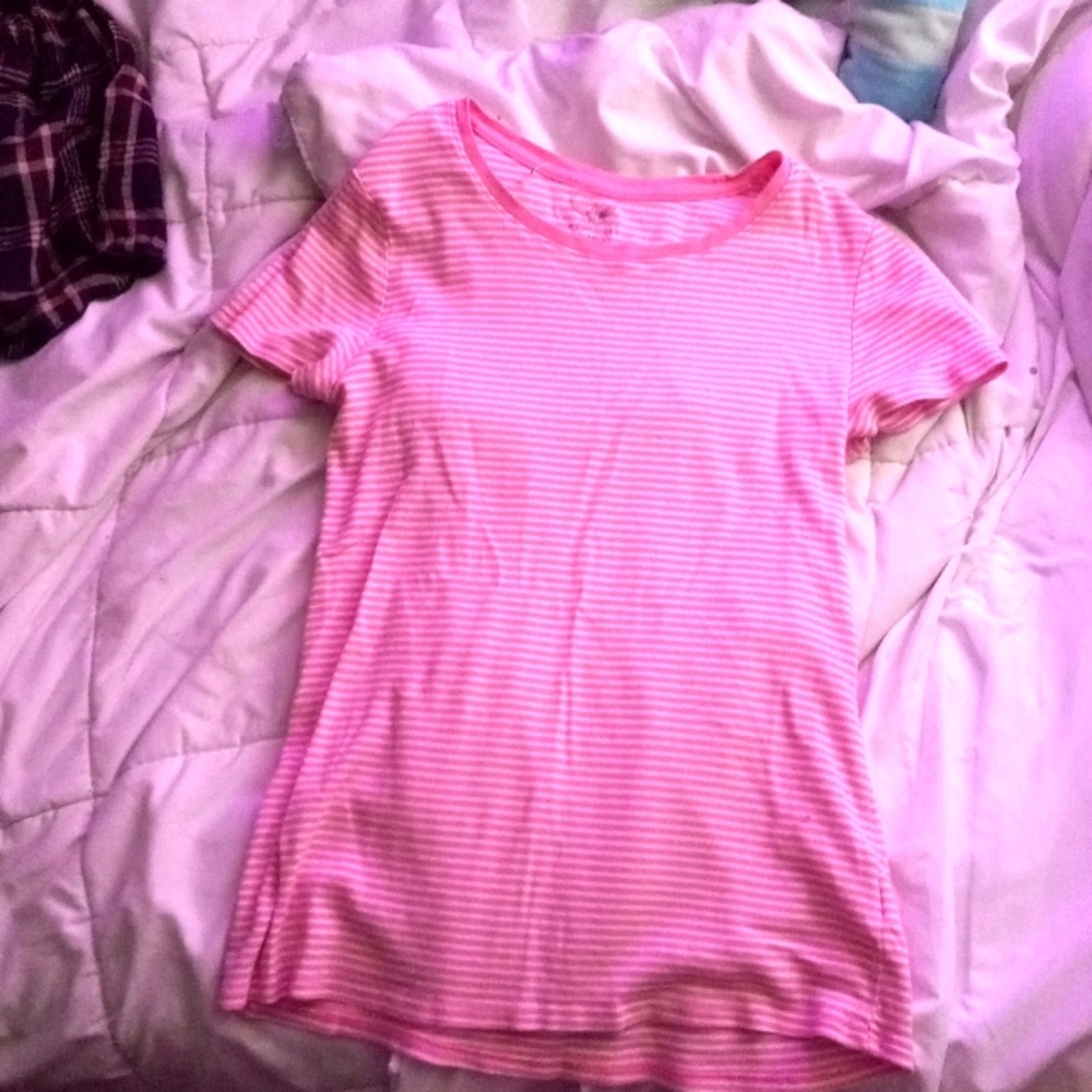 This is a baby pink Faded Glory, 100% cotton M 8-10 women's shirt!